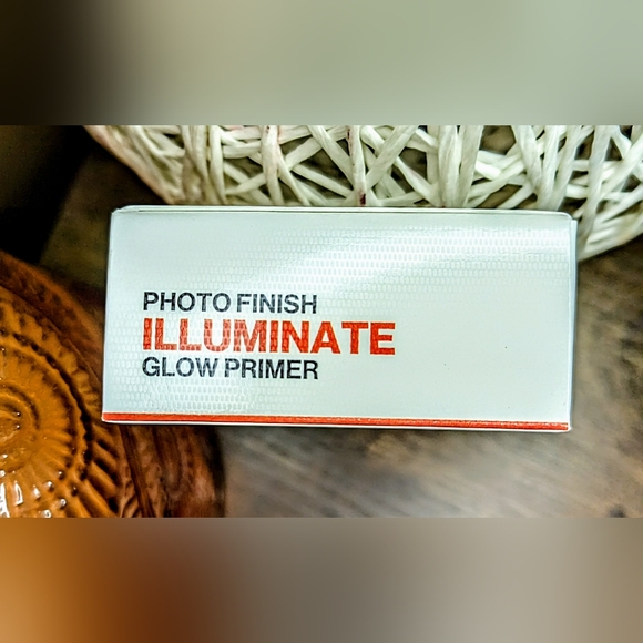 SMASHBOX COSMETICS Photo Finish Illuminate Glow Primer - Picture 5 of 14